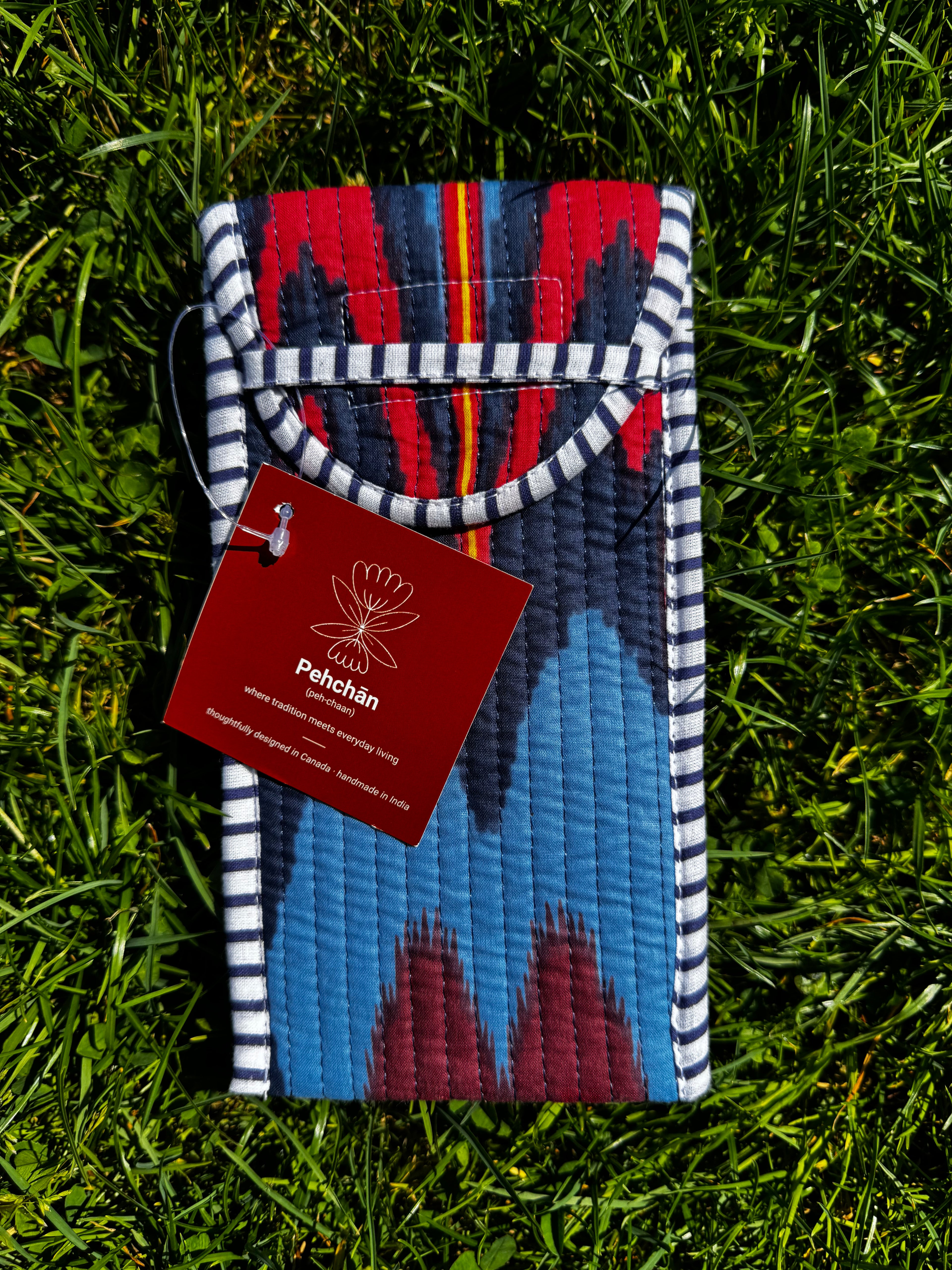 Ikat Multi-use sleeve
