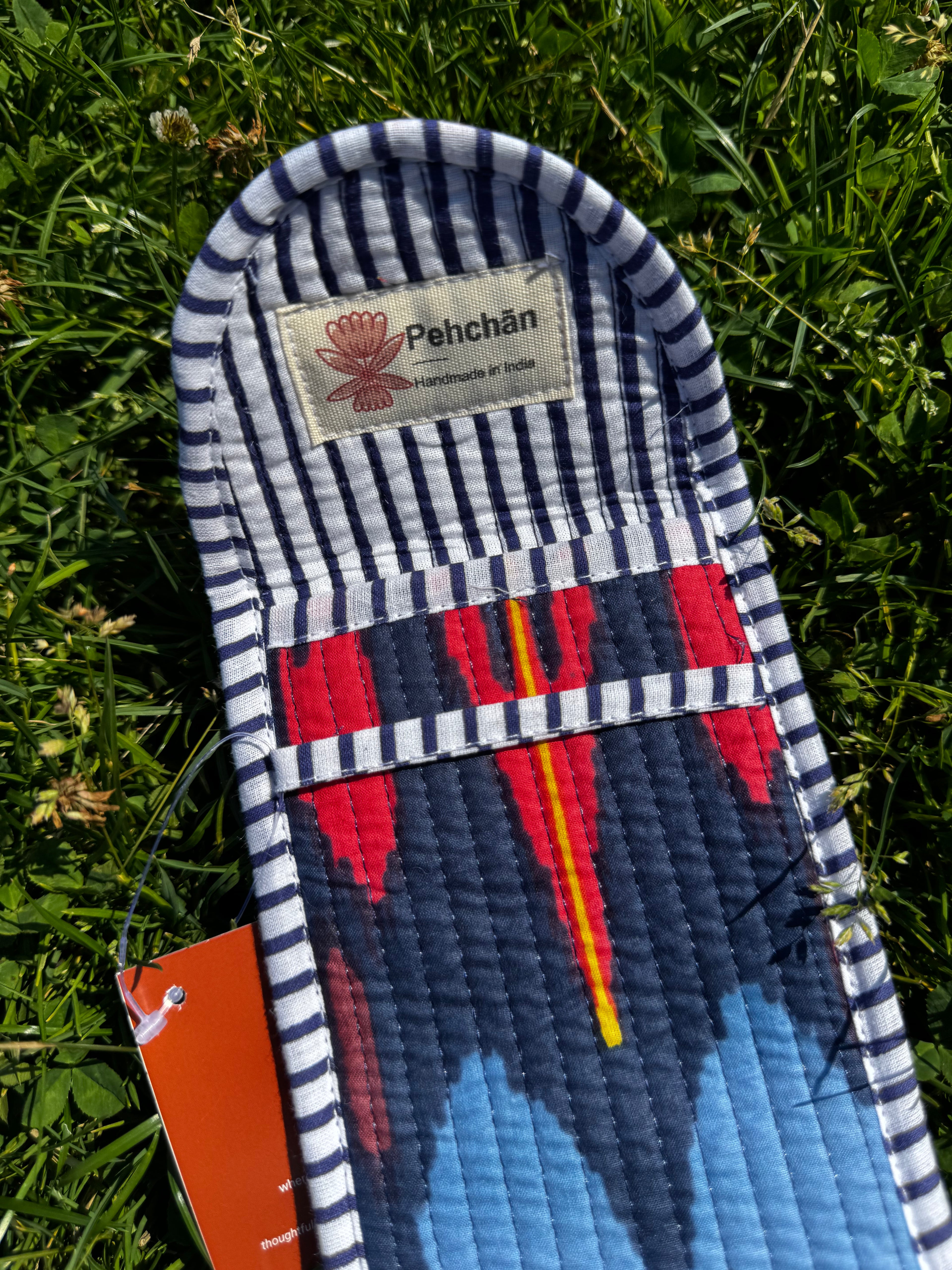 Ikat Multi-use sleeve