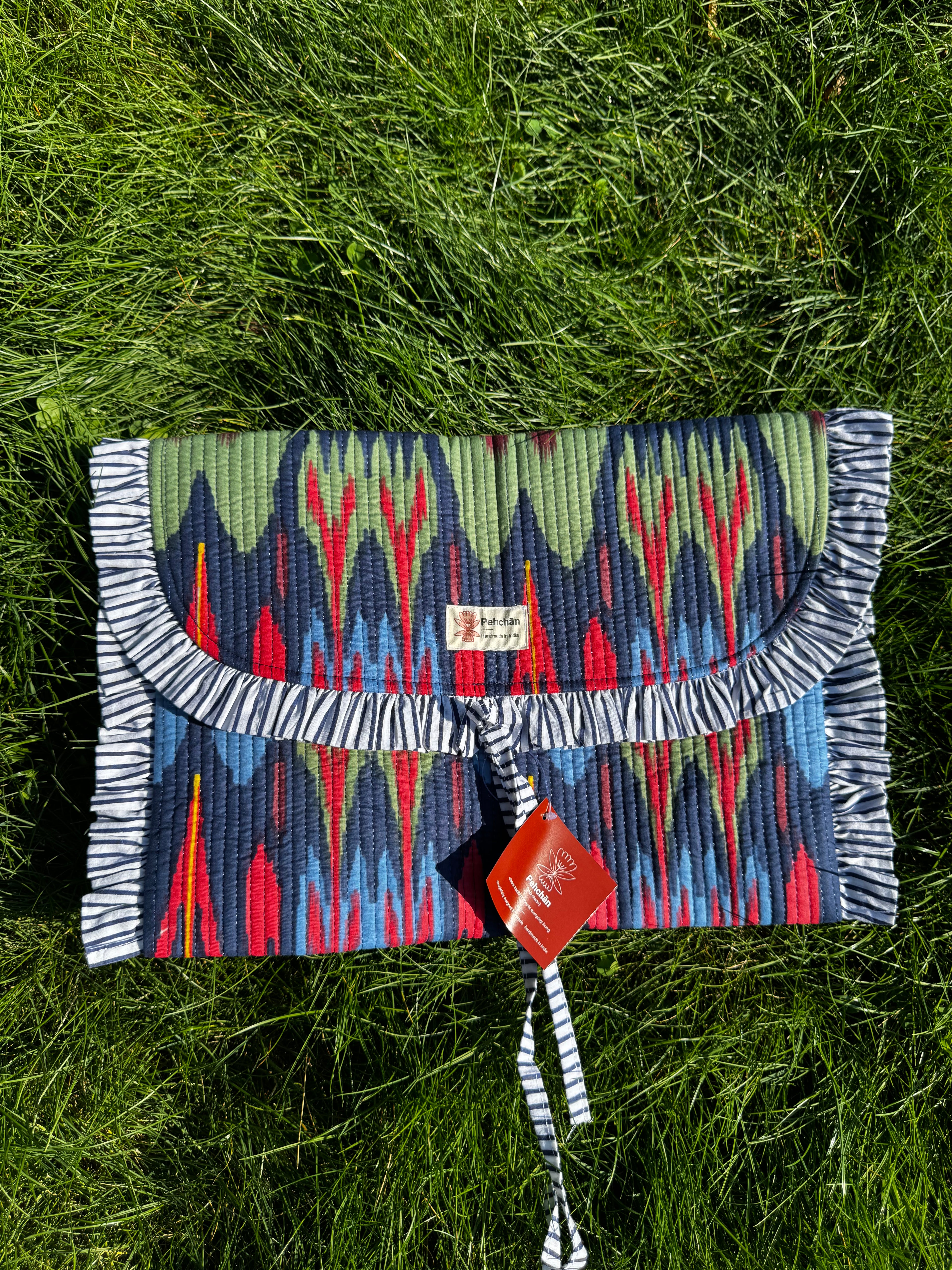Ikat Laptop Sleeve