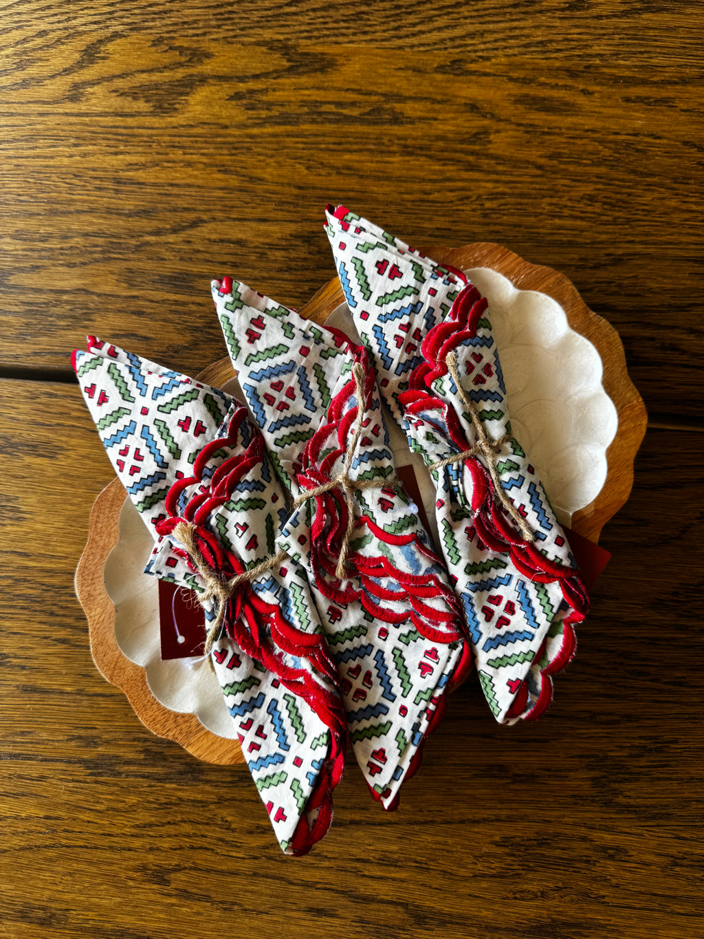 Happy Pixels Scallop Napkin (Set of 2)