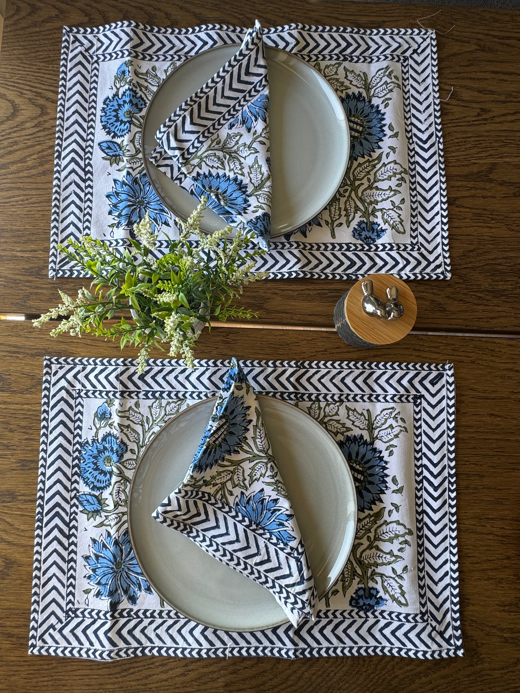 Neela Table Mat & Napkin (Set of 2 each)