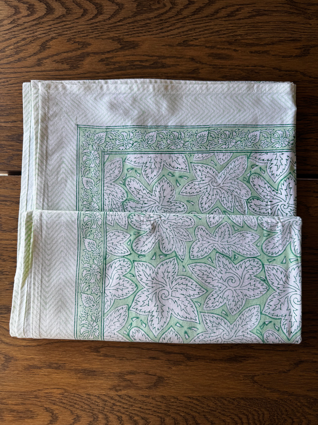 Hariyali Table Cover