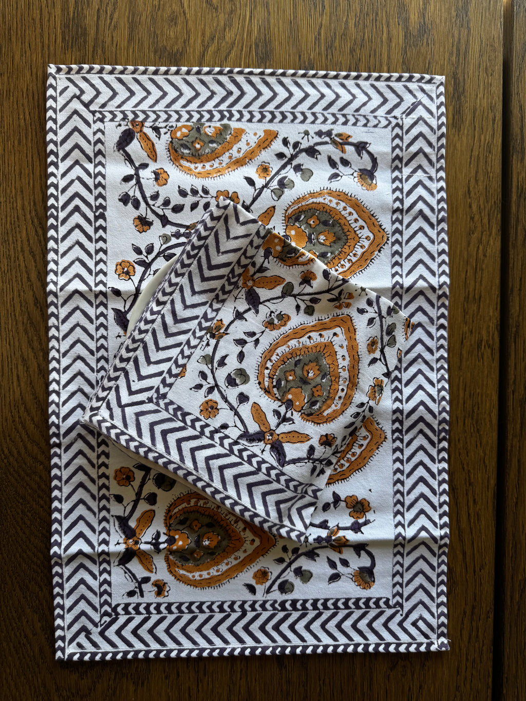 Violet Gold Table Mat & Napkin (Set of 2 each)
